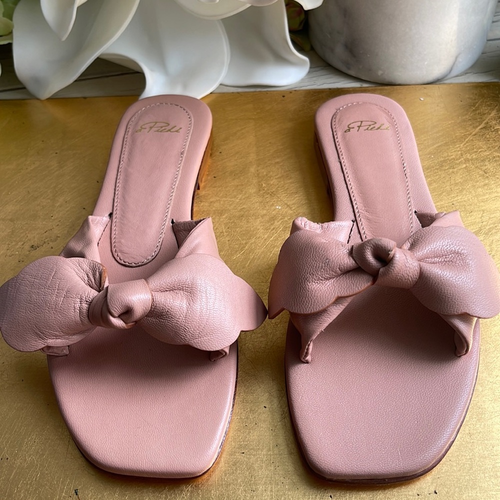 NWOT! A Piedi Blush Pink Slide Sandal